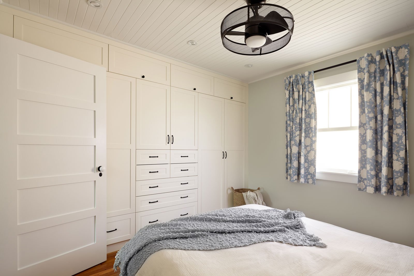 Harrell_Santa-Clara_1_Large