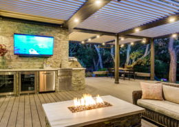 custom outdoor kitchen